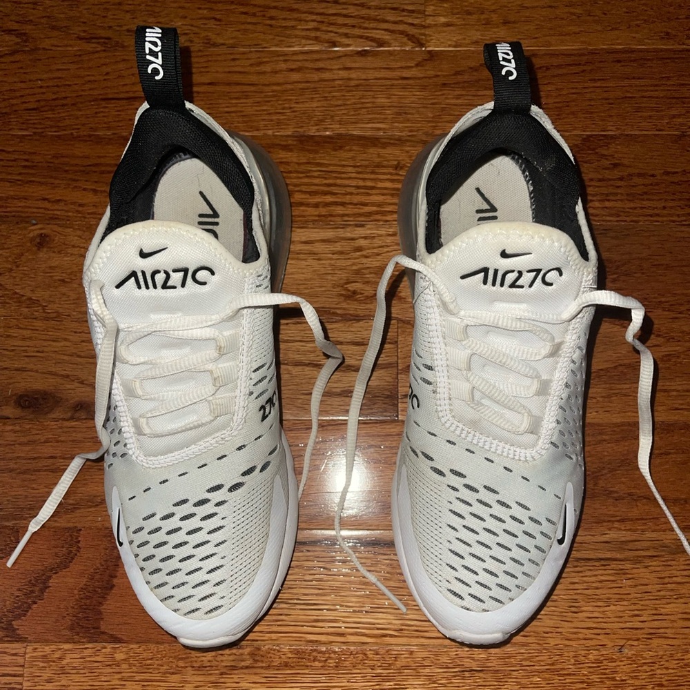 Nike Women’s Air Max 270 Size 7